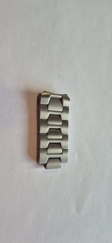 Partie bracelet titane pour