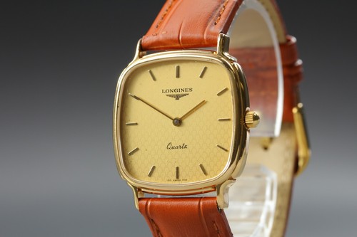 Presque comme neuve montre - [presque,
