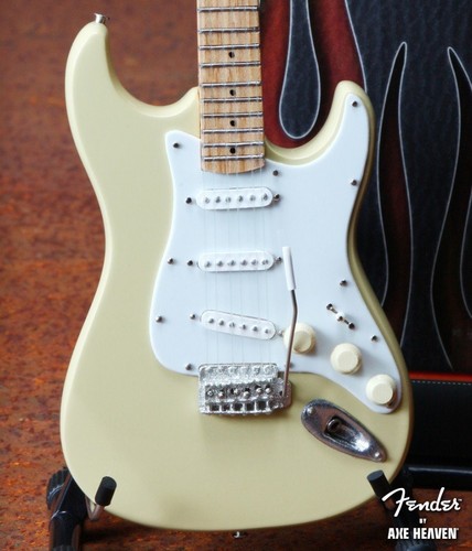 Fender crème strat 4 - crème, 1:4