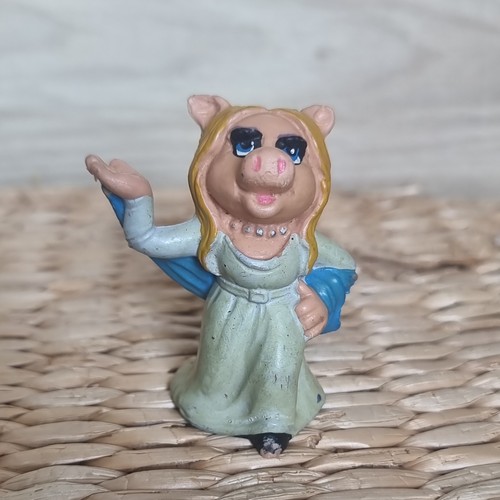 Figurine muppet show peggy - muppet,