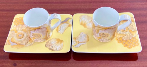 Duo tasses soucoupes de - et,