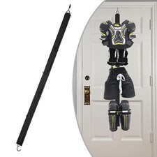 Solution de rangement pour équipement de hockey avec caractéristiques réglabl