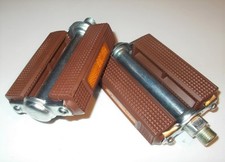 Pédale Marron type LYOTARD