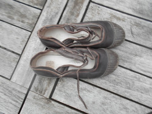 Collector chaussures - !,