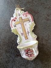  BENITIER EN FAIENCE FAIT MAIN