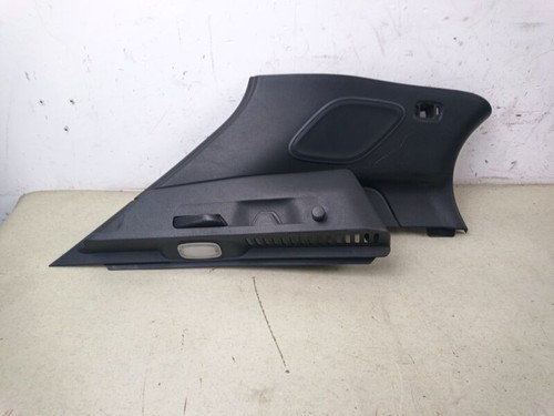 A1566900925 moulure