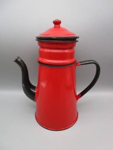 Cafetière émaillée rouge