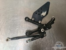 Platine repose pied gauche