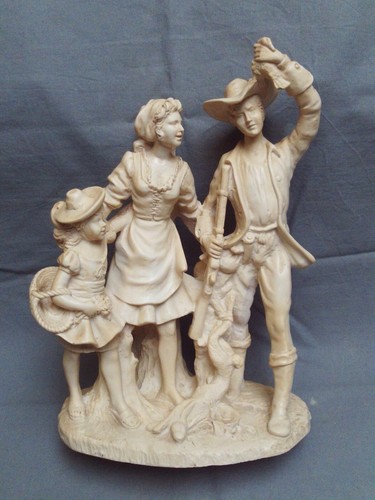 Ancienne statue couple - , et