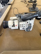 Canon L2 Hi8 8mm Video Camcorder with MANY Accessories