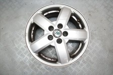 Jante alu 15 pouces 5 trous