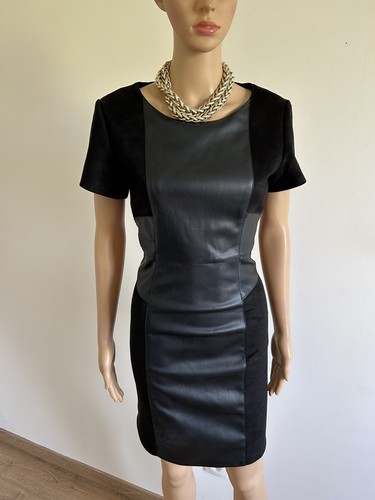 Robe noire avec simili - , cuir