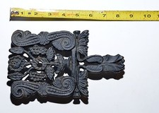 VINTAGE CAST IRON TRIVET
