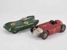 Lancia-Ferrari et Lotus lot de 2 maquettes plastique montées 14,5 cm