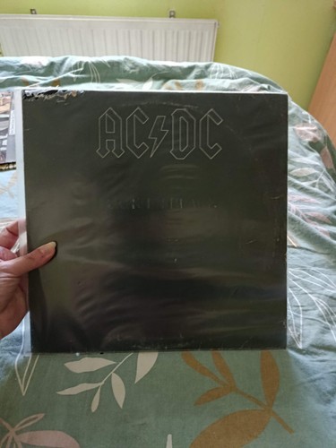 Back black 1980 - ac/dc,