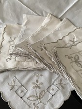 8 nappes anciennes brodée