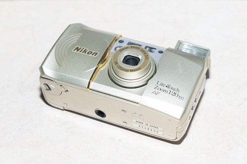 Nikon lite touch zoom - touch,