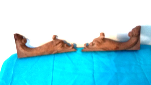 Paire frontons bois sculptes - paire,