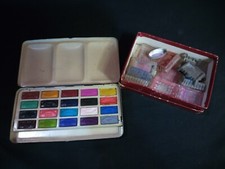 Ancienne Boîte d'Aquarelles avec Accessoires