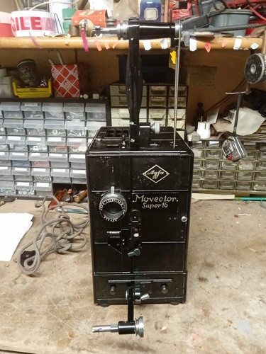 Projecteur 16mm agfa movector - ,