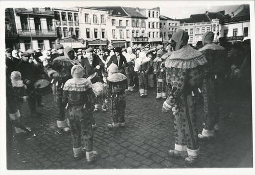 Binche 1950 fête des - ,