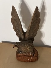 Aigle en Bois Sculpté -