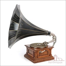 Antique G&T Monarch Senior Special. Luxury Gramophone-Phonograh, France c. 1907