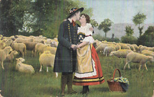 CP COUPLE BERGERS S'EMBRASSE TROUPEAU MOUTONS - 53812