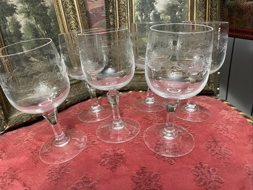 Lot série verres vin - ,