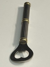 Décapsuleur ouvre bouteille