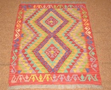 Tapis Kilim Oriental Tissé À