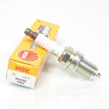 Bougie d'allumage NGK pour