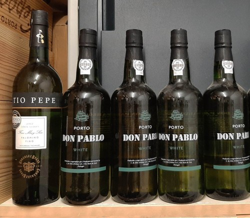 Lot bouteilles de vin - de,