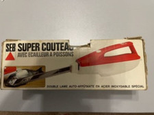 SUPER COUTEAU ELECTRIQUE SEB AVEC FONCTION ECAILLEUR A POISSONS TBE
