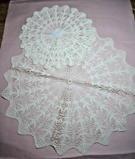 2 napperons anciens ronds au