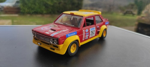 Burago ref 0145 - 1/24, fiat