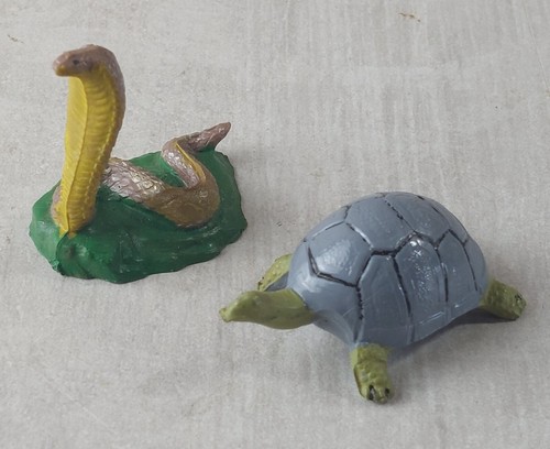 Anciennes figurines cobra - anciennes,
