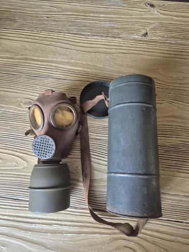 Masque gaz dans boite - À,