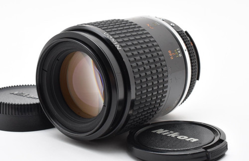 Nikon micro nikkor 105mm 8 - 105mm, f/2.8