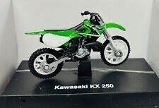 NEWRAY - Moto cross de couleur verte -  KAWASAKI KX 250 - 1/32 - NEW06143B