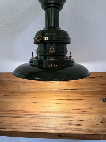 Grande suspension industrielle