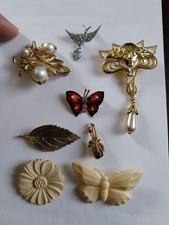 LOT DE 8 BROCHES FANTAISIES