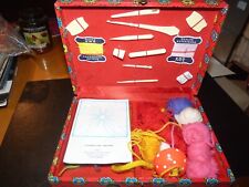 CHILDREN'S SEWING SUITCASE - VINTAGE 70s