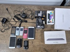 Lot D'ancien Téléphone Portable + Boîte Vide (Non Testé En L'état)