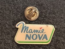 Pin's Mamie Nova Yogurt Food Brand - Pin Badge L21