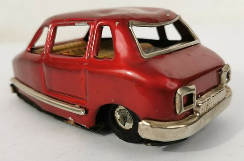 Curieuse ancienne voiture - ,