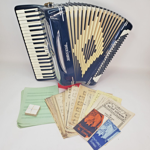 Universal guerrini piano - by,