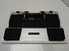 Panneau inférieur et batterie