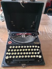 Machine à écrire portative