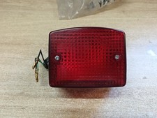 UN FEU ARRIERE 35720-48522 MOTO SUZUKI TS50ERKZ(Z/D) Z 1982 TS 50